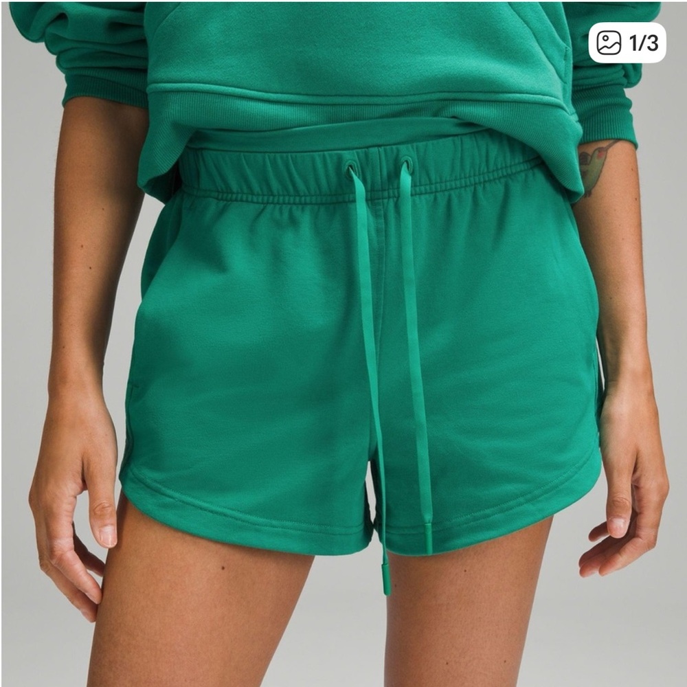 LULULEMON Inner Glow High Rise Short 3”